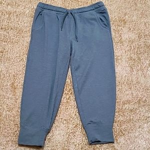 Emily B. Capris Pants